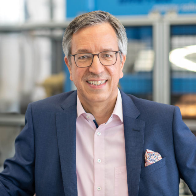 Prof. Dr. Markus  Hölzle